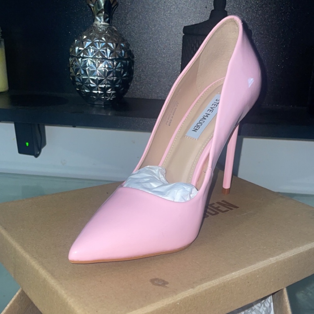 Pink Patent Heels (BRAND NEW) never wore